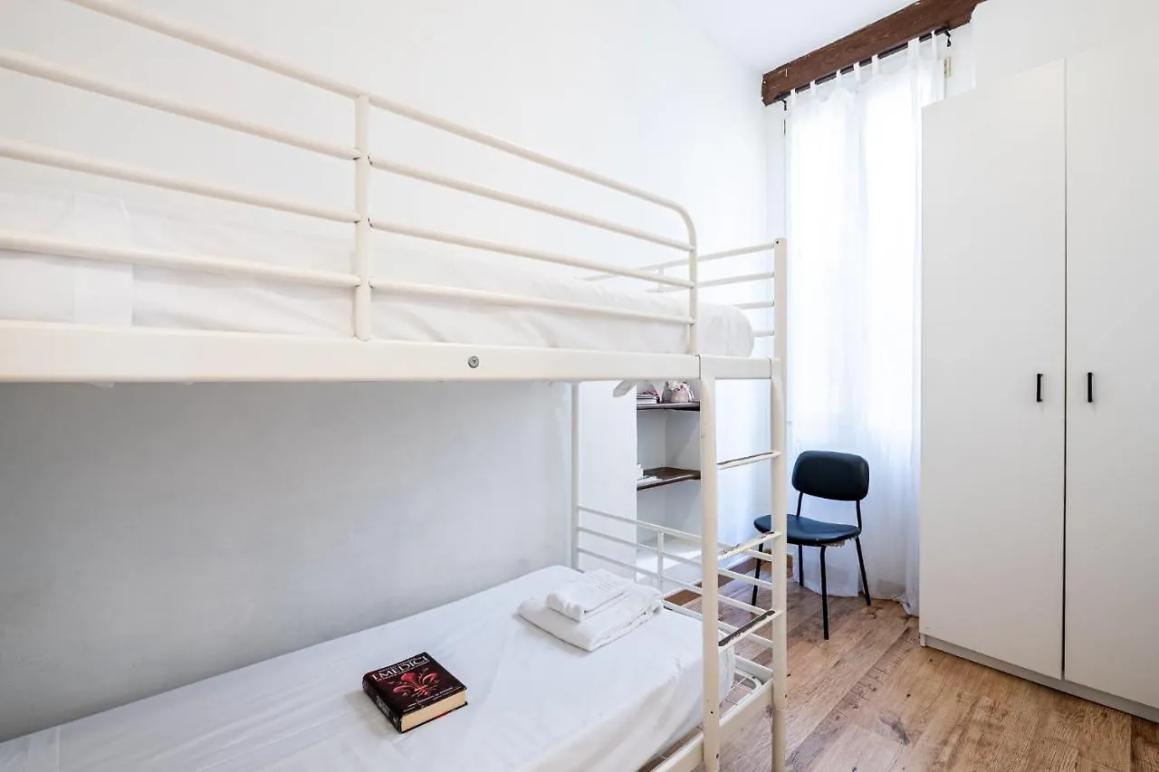 Apartment Student'S Apartment-Simple&Basic In The Center Of Florence