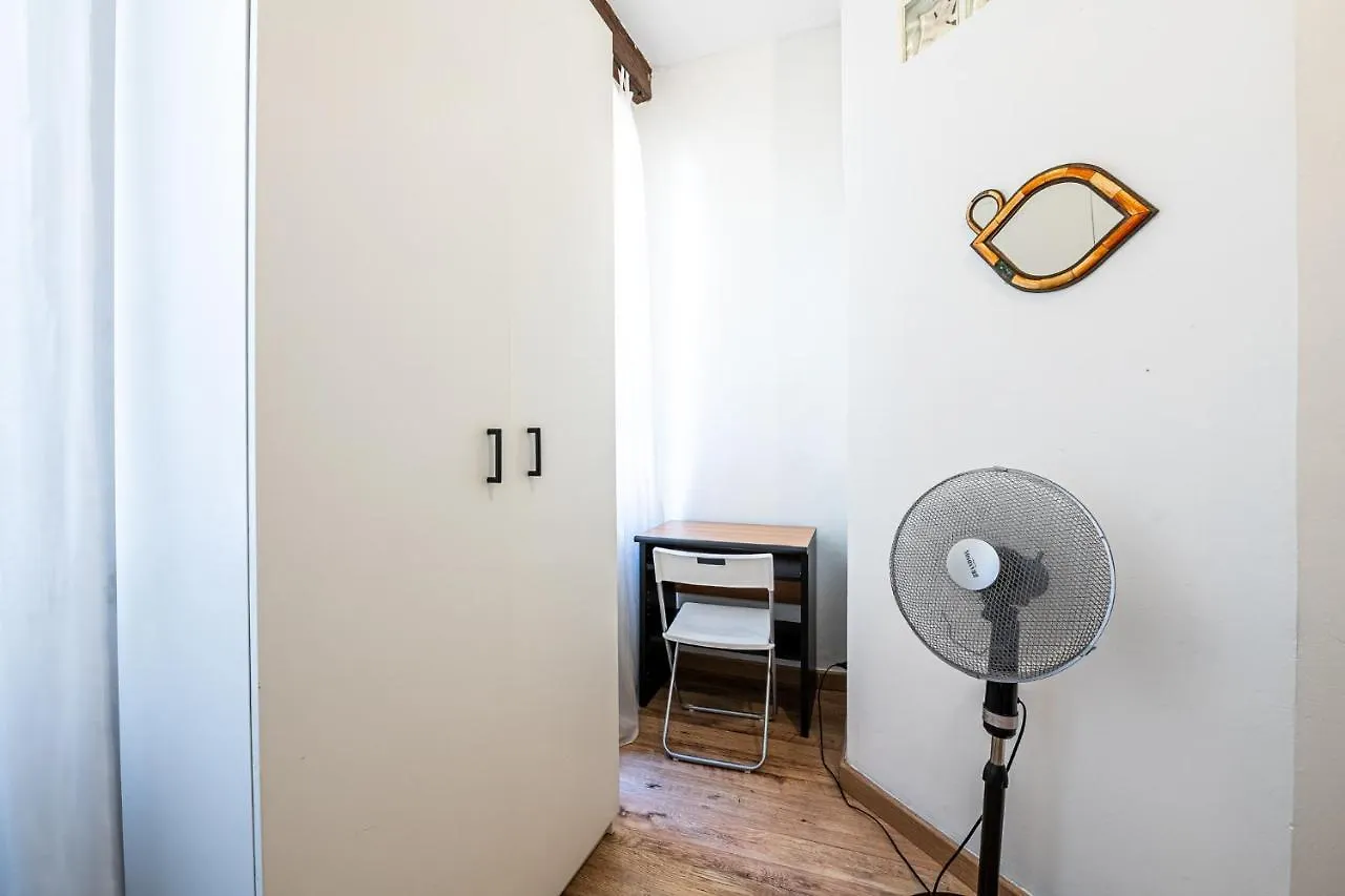 Student'S Apartment-Simple&Basic In The Center Of Florence Italy