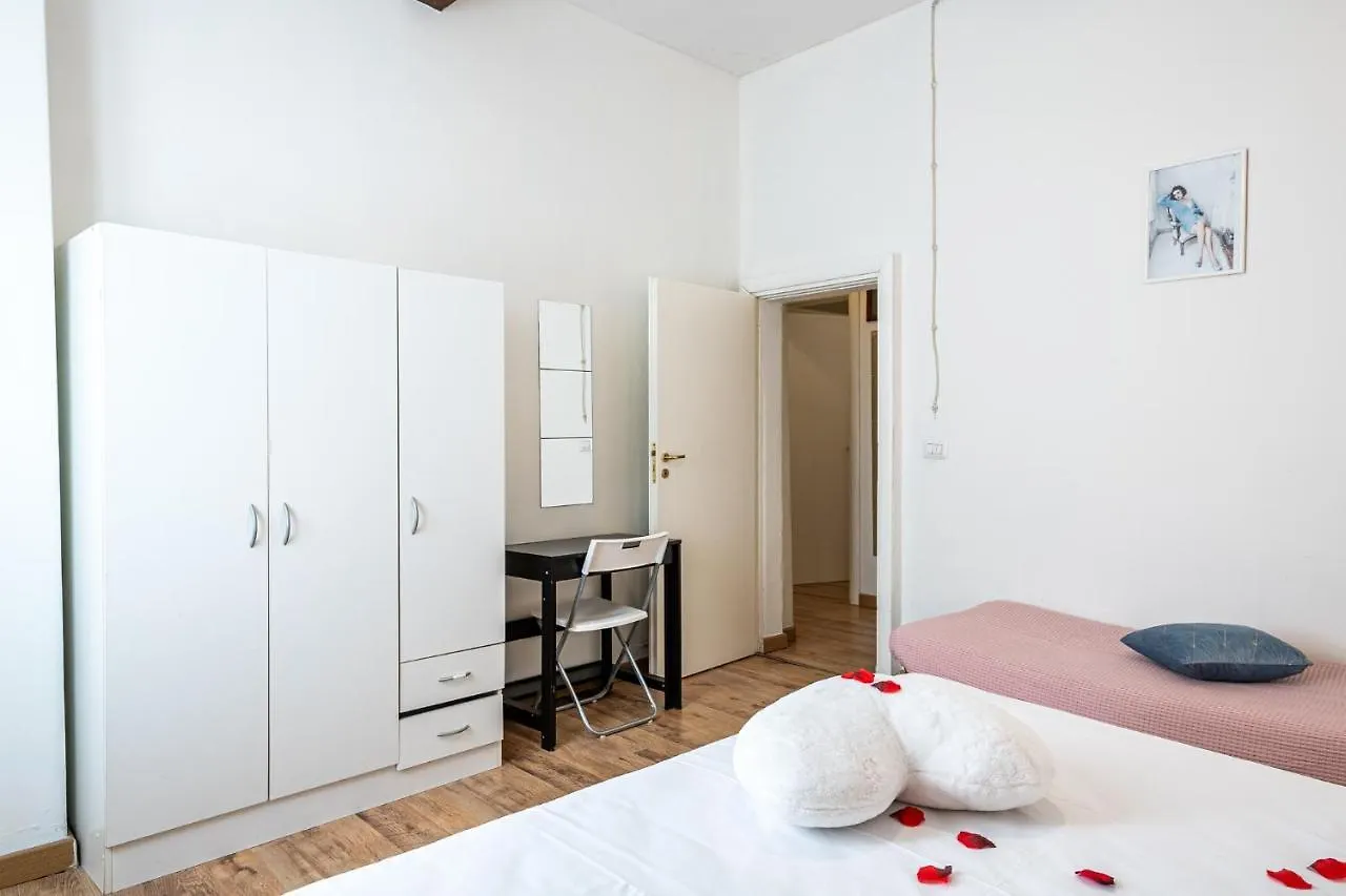 Student'S Apartment-Simple&Basic In The Center Of Florence Apartment