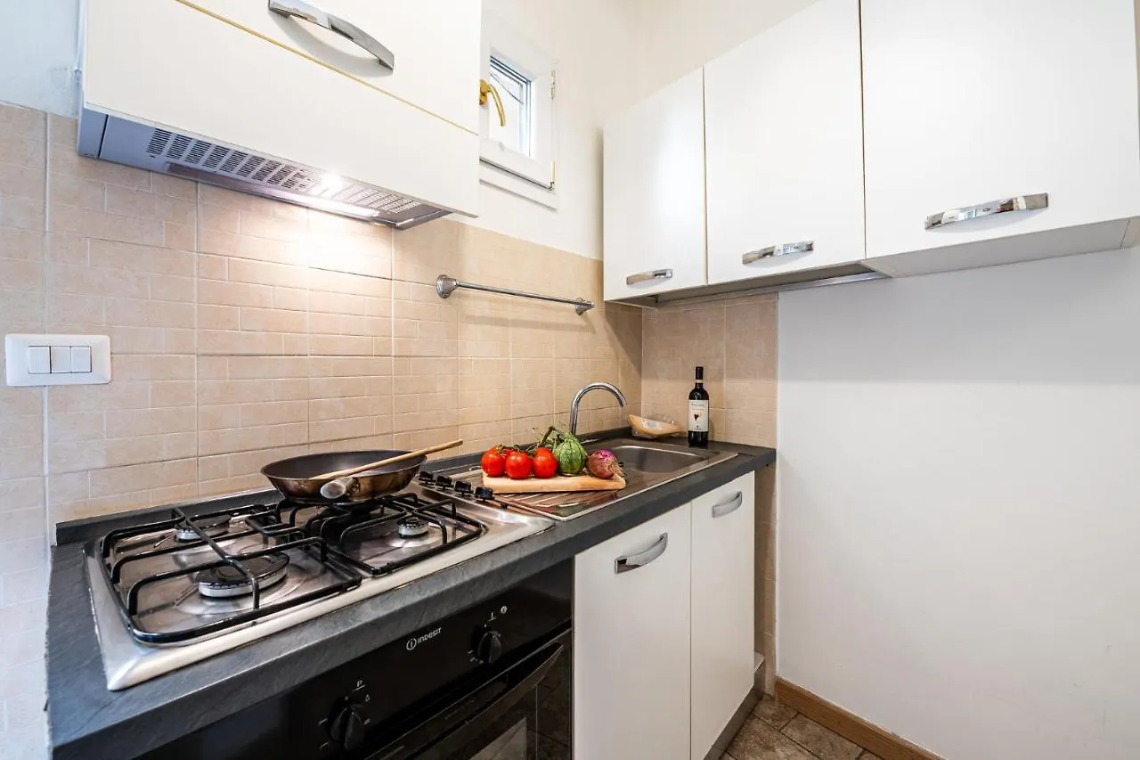 Student'S Apartment-Simple&Basic In The Center Of Florence